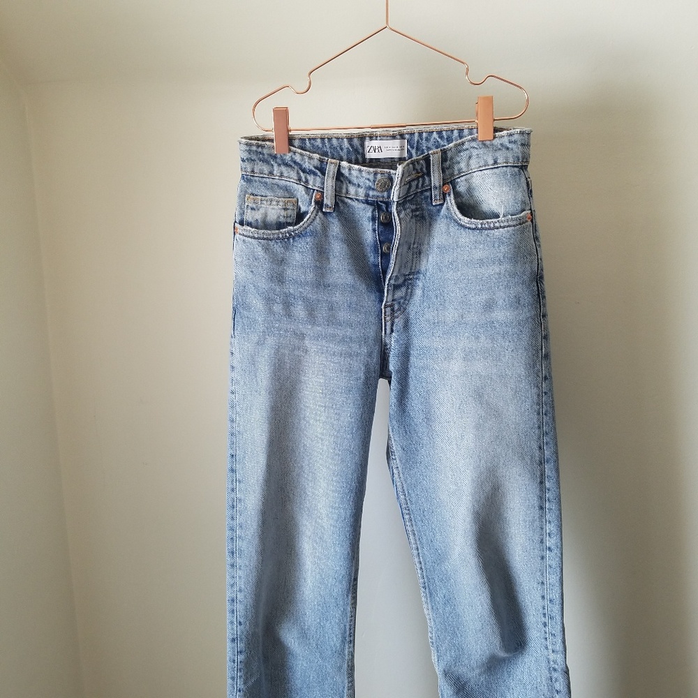 Zara High Rise Straight Leg Jean's Wedgie Fit